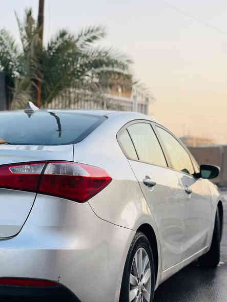 السلام عليكم 🫡
فورتي موديل 14
حادث امريكة فقط دعاميه بدون ايرباك
هنا بالعراق صبغ 3قطع ونص وبنيد مبدل والأصلي موجود 
مواصفات 
محرك 2000دوش 
ماشيه 135ميل
تحكمات ستيرن 
شاشه تاب
تخم تاير جديد 
باتري جديد 
السياره جديده معنى 
للاتصال ***********
اخوان السعر 97 وبيه مجال جدا بسيط  العنوان الامين الثانيه 
السياره بسمي
