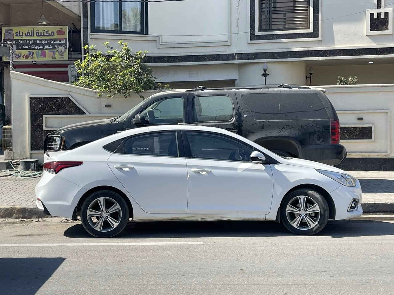 هونداي اكسنت 2020 خليجي للبيع
محرك 1.6 دوش✨
كير atm المرغوب مو cvt✨
قتحة سلايد ✨
اشاير بالمري ✨
تحكم ستيرن ✨
كامرا دواره ✨
شاشة ايباد ✨
خمسة ويل ✨

سيارة خير من الله استخدام شخصي على ايد وحدة وقليل اطلع بيها لان شغلي قريب
رقمها كلش حلو شبه مميز✨

كير ومكينه وتبريد شرط بلاد كله دهن اصلي وبانزين محسن ماشية 95 الف كفاله من كلشي بيها بس جاملغ وطرف الدعامية صبغ وطخه بسيطة بالدوسة من جوه ممأثره
السعر 135 وبيها مجال بسيط 
مكاني بغداد - الدورة
***********
