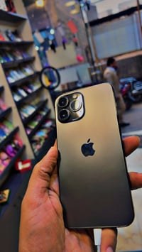 آيفون ١٣ برو ماكس • ٢٥٦ • نضافة ١٠٠%