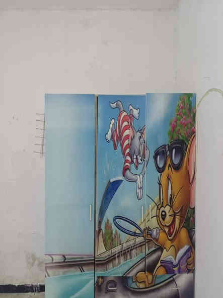 من رخصة  لادمن   غراض للبيع مكان دوره اكو توصيل ***********
