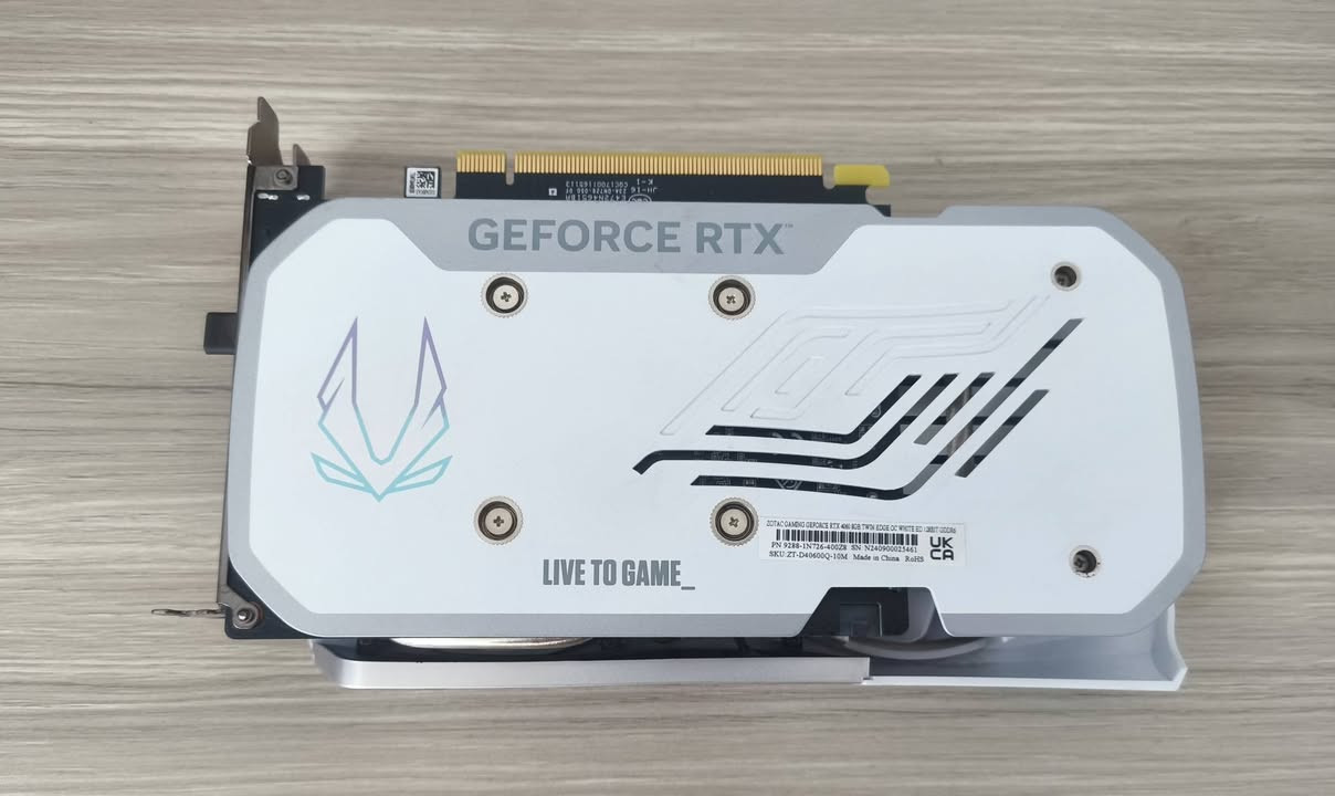 السلام عليكم 
كرت شاشة مستخدم قليل وغير مفتوح ونظيف جداً بالكارتونه للبيع
RTX 4060  8gb Zotac gaming
حرارة الكرت تحت الضغط العالي ماتعبر 71.
السعر 415 الف (سعر ثابت)
مكاني بغداد ومتوفر توصيل


**إذا كنت صاحب هذا الإعلان وتريد حذفه لأي سبب، رجاءا أرسل رسالة إلى الدعم الفني**