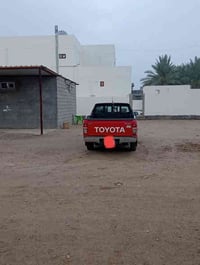 هايلوكس • ٢٠١٥ • رقم نظيف