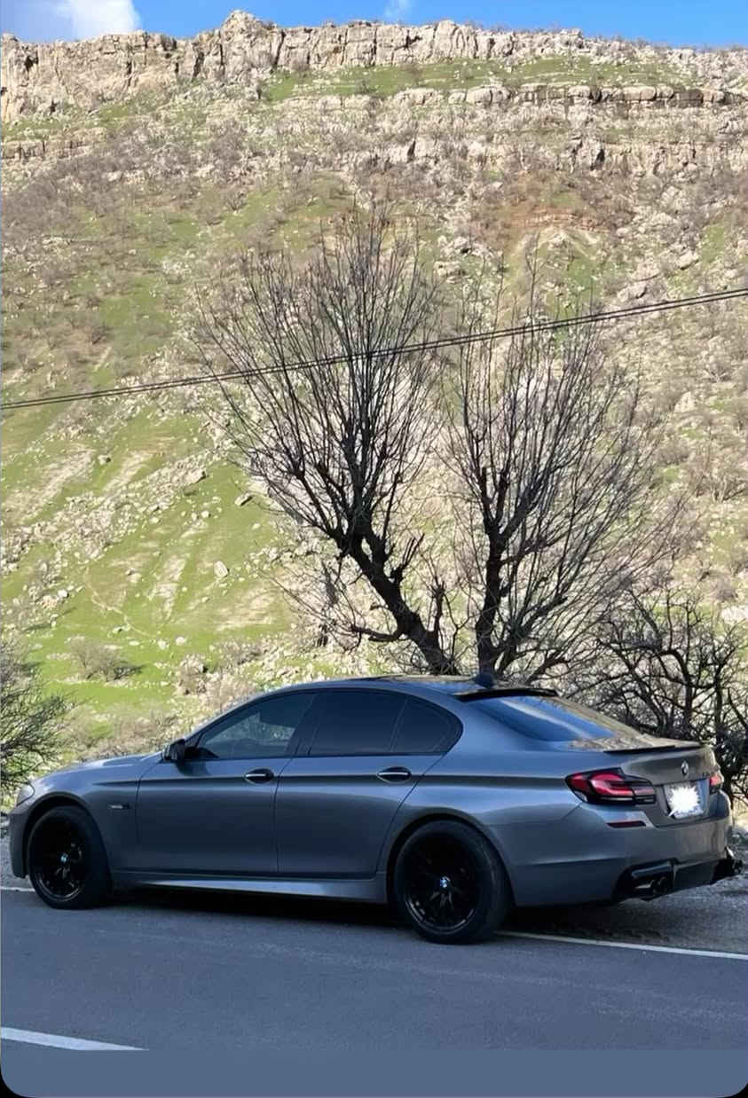 Bmw f10 2011 530i
ماسه فات داتاشو ٥په رده ٤گوشين هـيته ر ٣گيرشاشه گه وره كوشين ١٢حه ره كه لايت شكل جيسى شه قف شامو ره ش بيلاد ١٨٠كيلومه تر رويشتيه به ناوى خومه ساره كه زور پاكو نوى مايته وه  گير مه كينه به شه رت سفر نه بو نه ت ويت بوزانيارى زياتر ***********سعرى 155$
