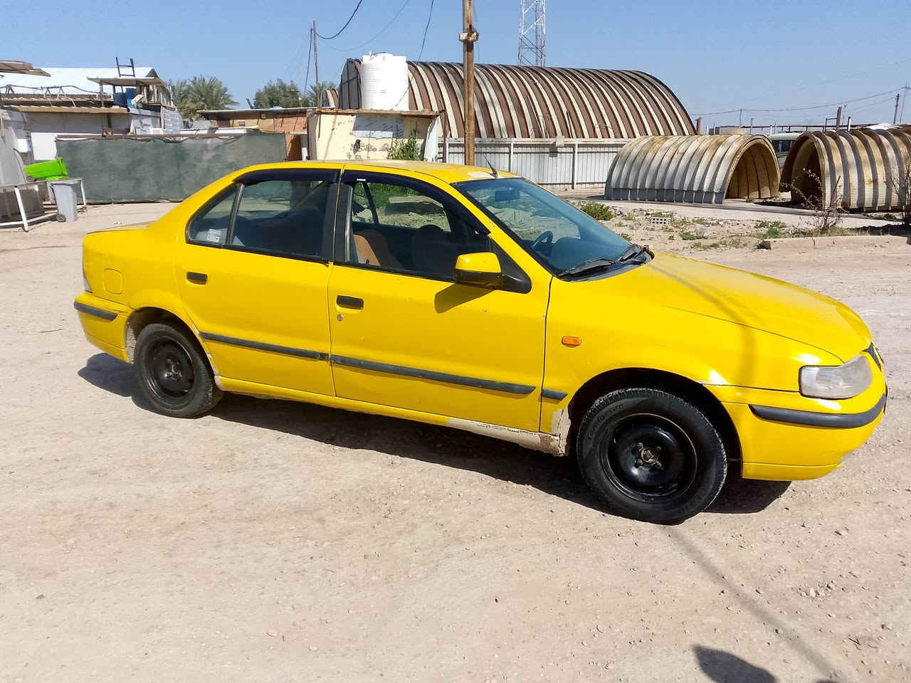 السلام عليكم
سمند 2009 رقم نكليزي بغداد 
مصفره هيئه وغرامات مداور ثاني يوم 
محرك وكير بيجو فرنسي 
السياره جاهزه كل شغال ماعدا تبريد مابيها 
السعر 25 ورقه وبيها مجال
العنوان حله شارع 80 مقابل العاب أرض بابل 
*********** رقم تلفون بي واتساب ممتواجد ع الفيس
