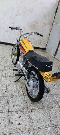 ايراني أصلي مديل٢٢ ما مفتوح جديد صارله سبوعين من معمر نضافه ١٠٠بل ١٠٠ ...