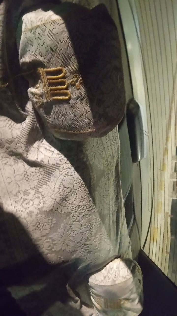 السلام عليكم
للبيع راس الثور تكم مكفوله من الضربه مصبوغه عام جاهزه من كلشي اي استفسار ***********
