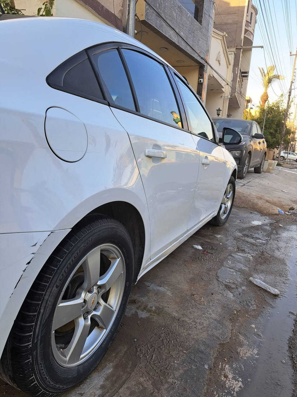 سلام عليكم 
كروز ١٨٠٠ خليجي  ls 2012
السيارة مكفولة من صبغ وتبديل وحادث.... حتى دعاميات ما مصبوغات  .. 
كير جديد .. اذاين جدد . قايش تايمن كيس جديد 
صدر 80%
 رقم بغداد سنوية ل 27 .. 
مكينة نظيفة جدا ... بس بيها صوت راجز 
السعر: 75 وبيها مجال  
***********
مكانها بغداد ( الغدير او البلديات)
