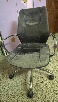 كرسي ب٢٥الف بايسكل ىياضي اصلي ٧٥ الف الاتصال بالرقم ٠٧٧١٥٢٨٦٨٩٨