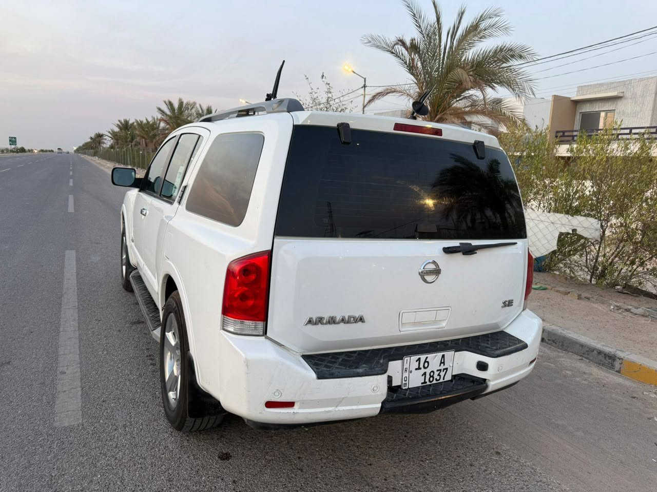 السلام عليكم
ارمادا 2009 خليجي رقم قادسية الجديد
مواصفات SE فتحة 
السيارة بيه صبغ بالجاملغ الخلفي وبيه مكانات بارد + كارت + شخوط + خياس 
تبريد شغال وسونار موجود
السعر 115 وبيه مجال
للتواصل واتساب ***********
مكان السيارة النجف الاشرف
