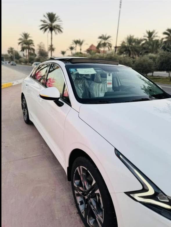K5 2023
السلام عليكم خليجي ماشيه ٤٧ تقريبا كفالة عامة 
مواصفات هواي بيها  بس مو فول
السعر ٢٢٠ باسمي السيارة
مكاني بغداد 
شارع فلسطين 
***********
