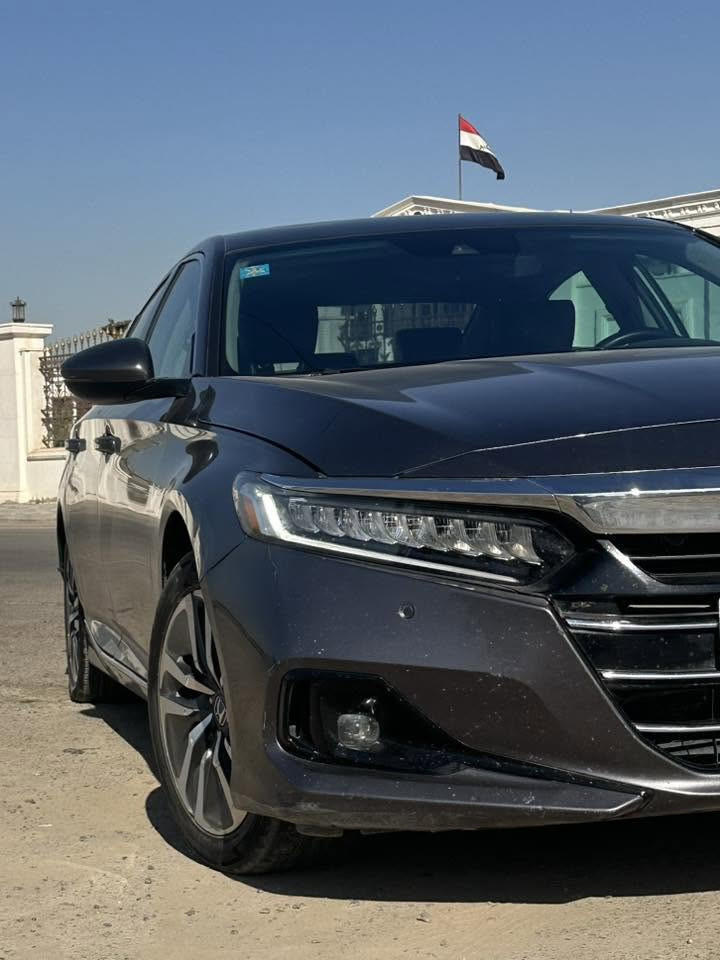 هوندا اكودر هايبرد 2022
هوندا أكوردهايبرد موديل 2022  اعلى فئة 
سعة المحرك : 2.0  فول حلوة مواصفات 
المواصفات :
كير بصمة
مانع انزلاق
شفتات ستيرن 
دخول الذكي 
شاشة 
قيادة الذاتية
تشغيل عن بعد
عداد الكتروني
كرسي كهربائي
أنوار نهارية LED‏
ويل 19 رياضي تاير ميشلن 
رادار مانع التصادم
هاند بريك بصمة 
طخم تايرات جديد
‏Ev‏,Eco, normal, Sport, وضعيات القيادة
‏Apple car play
حساس ضغط الاطارات
‏‎كاميرا خلفية بثلاث وضعيات
أزرار التحكم من المقود رادارات + الهاتف + المسجل + الغيارات رادار عدم التصادم في حاله وجود خطوره لعدم الانتباه تخفيف سرعة السيارة تلقائياً والعديد من المواصفات 

الضرر: مرفق بالصور بالعراق باب خلف السايق بيه طخه بسيطة ترجع بارد و تنزل من السعر 
سعرها ١٥٨ 
بغداد الدورة 
***********
***********
