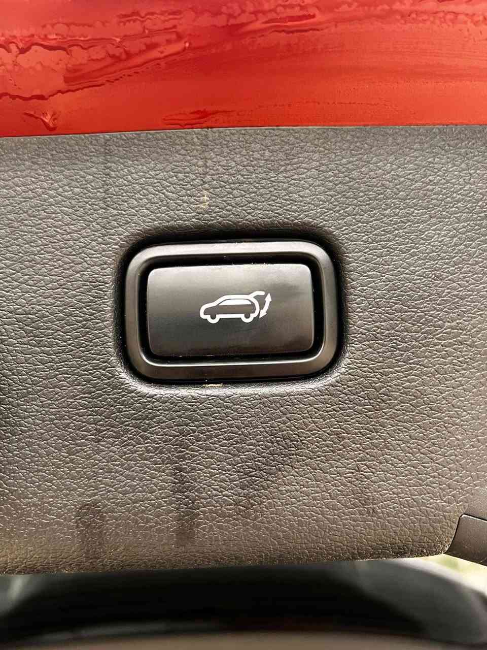 السلام عليكم
سبورتج SX prstage
موديل 2024 
مواصفات/بصمه 
بانوراما 
5 كامرات 360 درجه 
سماعات محيطيه (هارمن)
كشنات تدفئه وتبريد
ستيرن تدفئه
جنطه كهرباء 
تشغيل عن بعد 
شاشه ديجتال متصله مع منضر طبيعي 
كشنات جلد اسود  
كشن كهرباء 
كشن خزن ميموري 
فور ويل 
إطفاء ذاتي 
شاحن وايرليس 
هاندبريك دعمه 
حساسات امامي خلفي 
رادات امامي خلفي 
قطعتين تبريد 
مود درايف 
لايتات LED
بروجكتر LED
محرك 2500 GDI
مانع انحدار 
اتو هولد 
مانع انزلاق 
حادثه شويه من بنيد وجاملغ معدل بارد مع تكحيل  
صور حادث مع منشور 
مكان سياره بغداد الكراده مرقمه بغداد 
*********** 
سعره ٢٣٥ وبيها مجال
