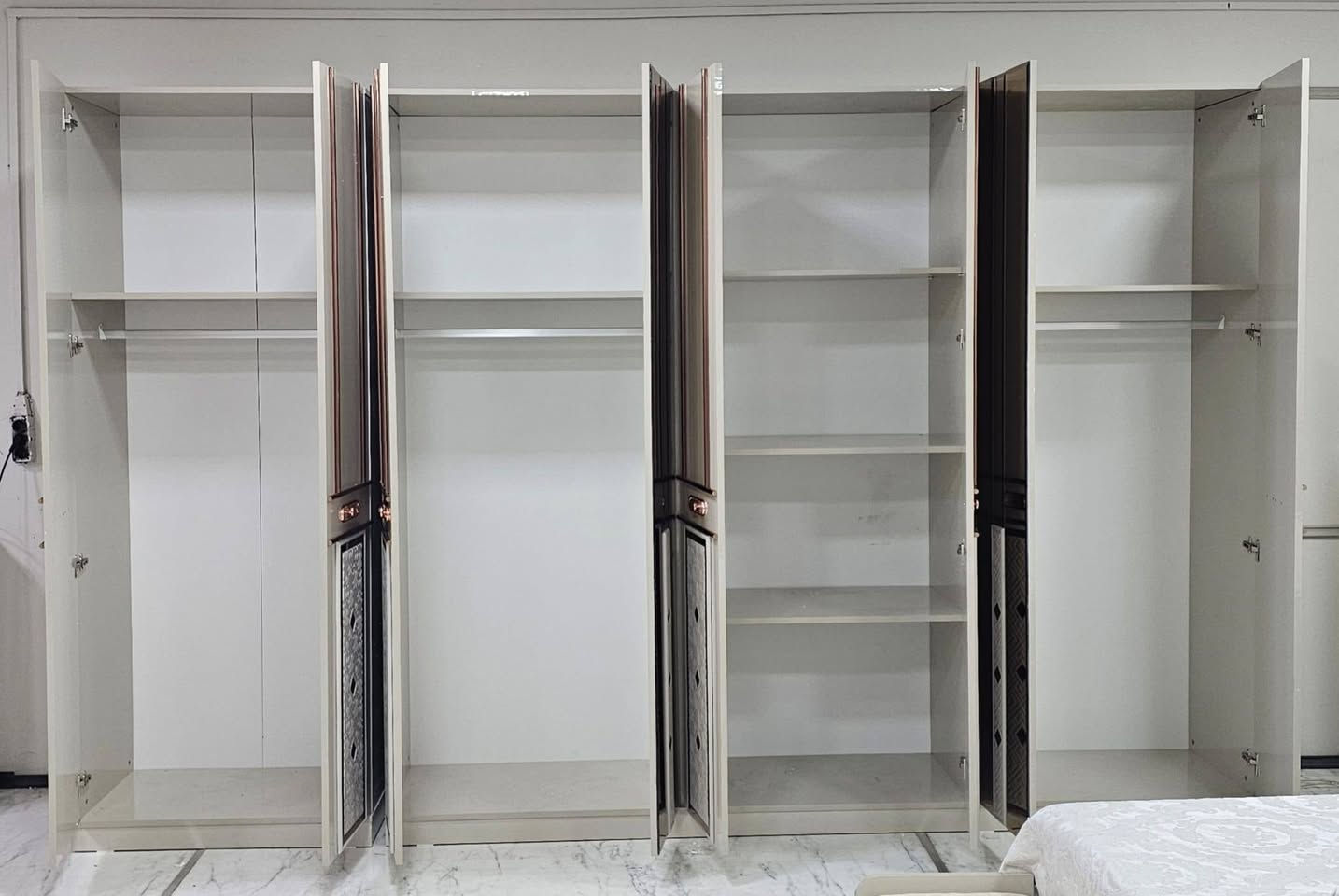 اهلا بزبائننا الكرام موديل كايا 

10 قطع 

سرير مخزن 

كنتور + ملحق قياس 350 c.m

عمق الكنتور 50

ارتفاع الكنتور 220.c.m

السعر  1,450,000

لدينا توصيل لكل محافظات العراق


**إذا كنت صاحب هذا الإعلان وتريد حذفه لأي سبب، رجاءا أرسل رسالة إلى الدعم الفني**