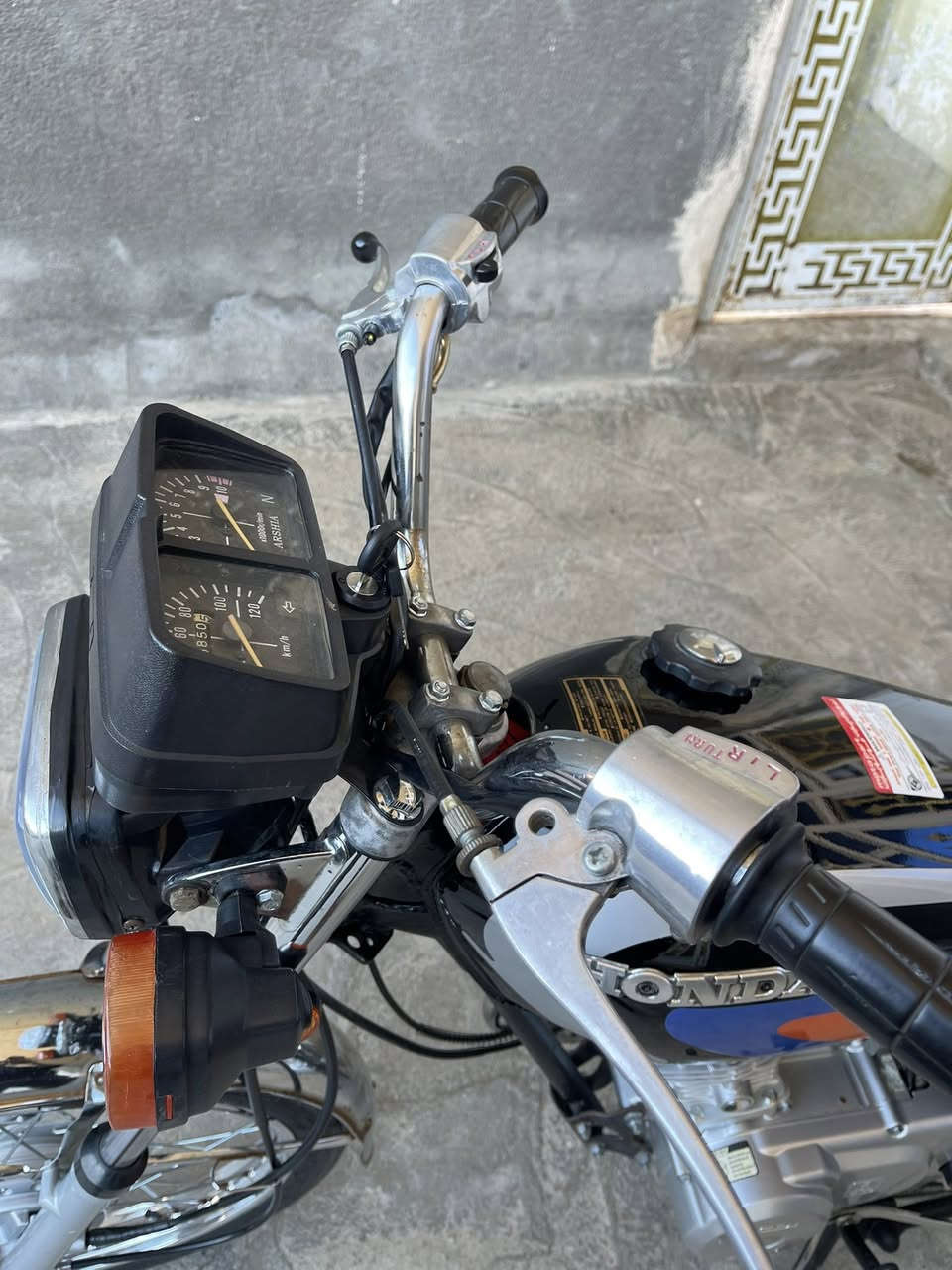 سلام عليكم دراجه نامه تعمير للبيع دراجه نضيفه السعر خاص تواصل ***********
