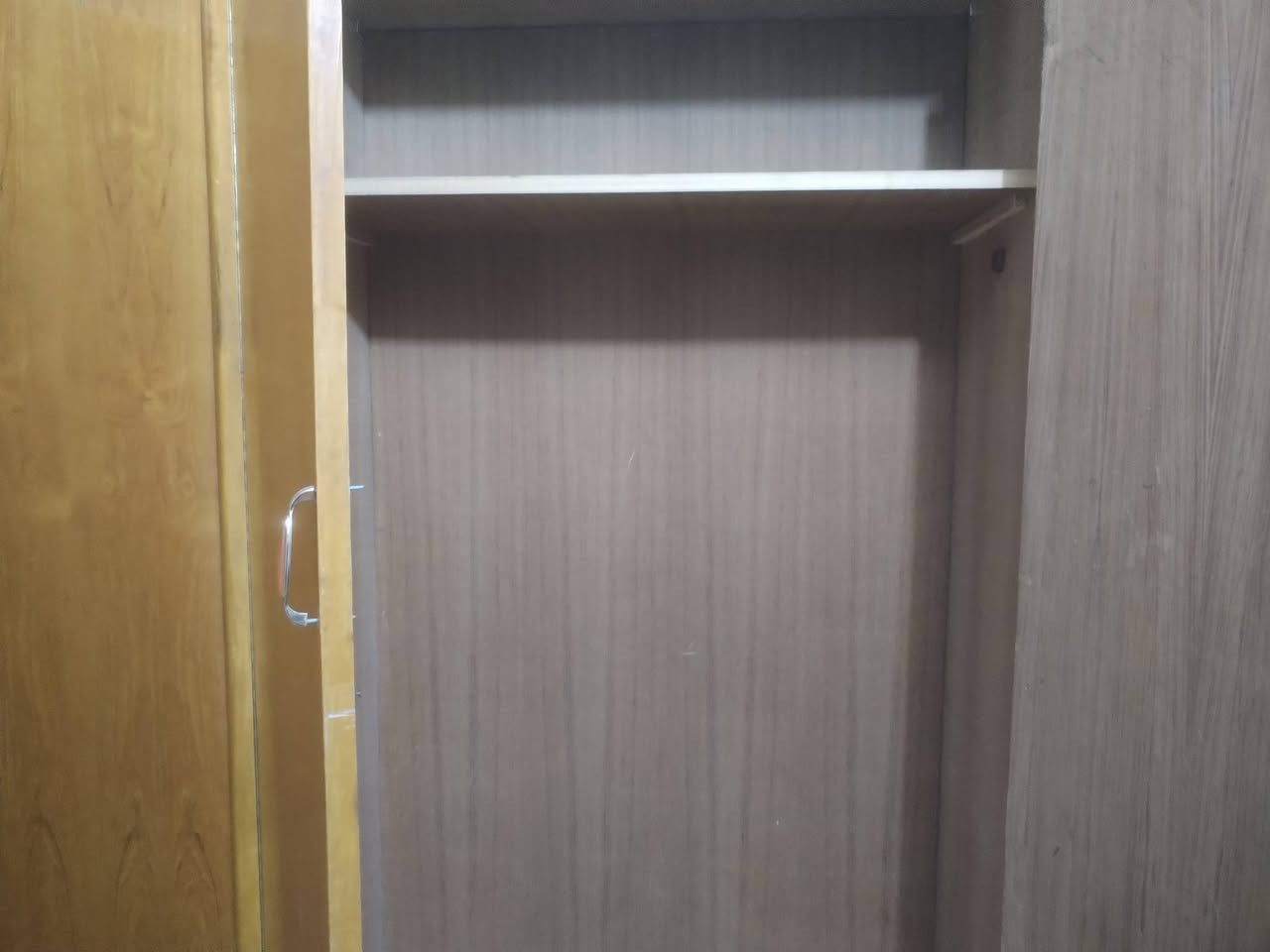 كنتور داخلي صاج والخارجي صاج جديد صار شهرين من مشتريته سعر ٧٠٠ وبي مجال


**إذا كنت صاحب هذا الإعلان وتريد حذفه لأي سبب، رجاءا أرسل رسالة إلى الدعم الفني**