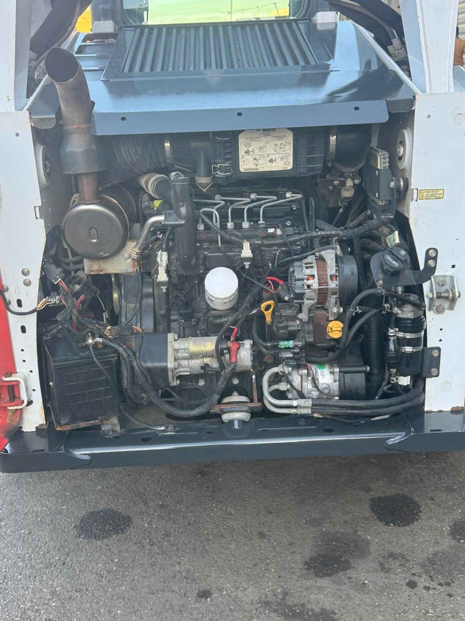 السلام عليكم شفل للبيع بوب كات نضافة فول مدامكم موديل 2015 للاستفسار على الرقم ***********
