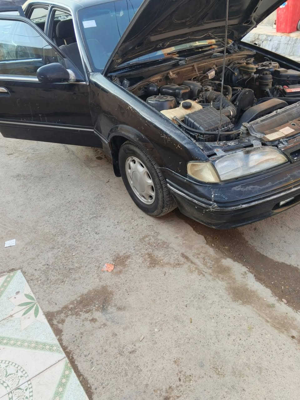 اسلام عليكم..برنس للبيع موديل ٩٥ بلادية قطره صبغ مابيه تخم تاير جديد بادري صدر كير محرك كله جديد خير من الله 
.نضيفة جدآ جدآ
تدفئة تبريد ماتخلي عليه دينار.تشغل وتروح  السيارة رقم ديالى.بسمي.. السعر ٣٥ وهذا رقمي ***********
