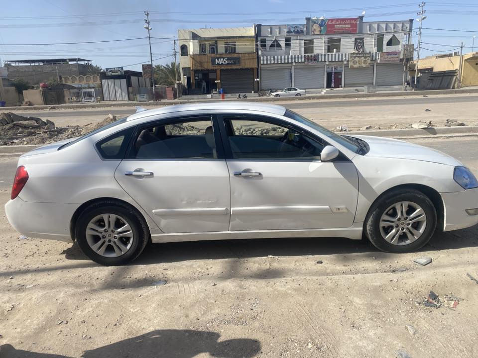 رينو سافران2010 مكينه 4 سلندر.بيها عطل بالمكينه يعني تحتاج(طابوكه)السعر70 بصره.مدينه***********
