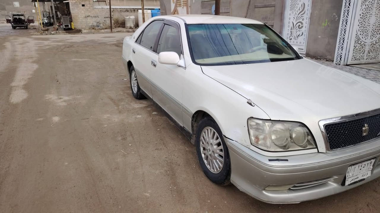 ملكة 3 دكم محرك ديفور الكبير شاصي 75 السياره مكفوله من الضربه والكصه مدفوع كمركه وقرصه موجود السعر105 ورقه واي ستفسار رقمي ***********
