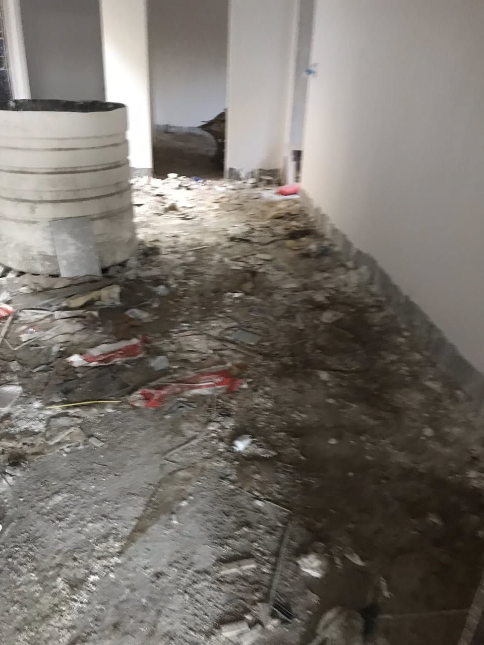 السلام عليكم يوجد كادر عمال لتدخيل السبيس وتصعيد المواد واخراج الانقاض والتفليش الاستفسار مراسله الصفحه او الاتصال ع *********** او ***********
