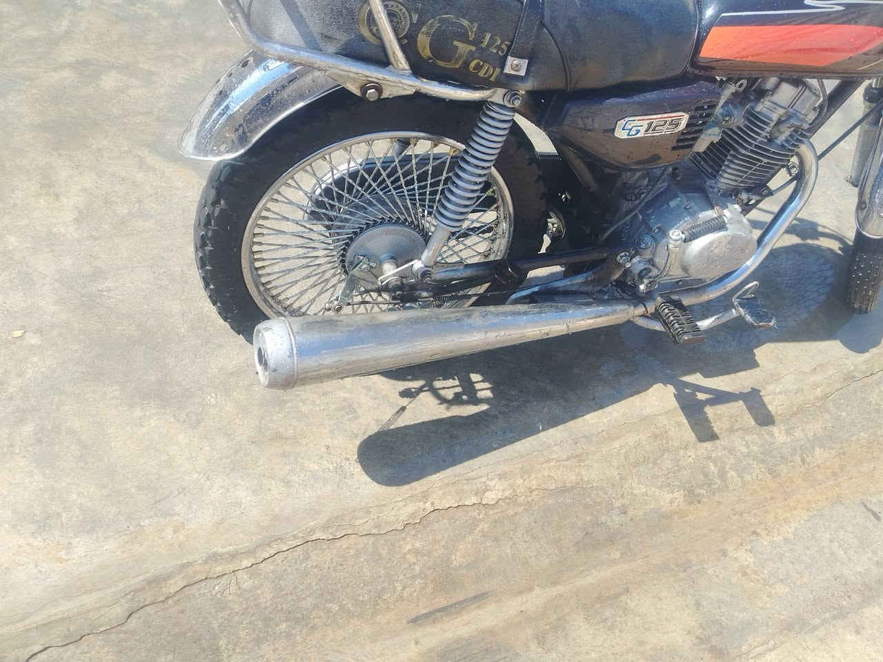 دراجه نامه موديل 18 دراجه كامله شلعه معدل ويل جديد سعرها 230وبيها مجال


**إذا كنت صاحب هذا الإعلان وتريد حذفه لأي سبب، رجاءا أرسل رسالة إلى الدعم الفني**