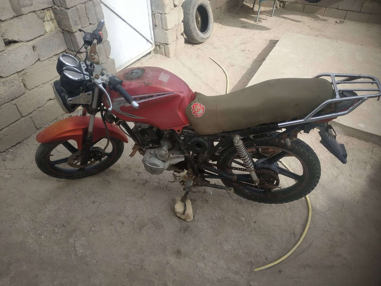 دراجة هوشا موديل 14
للبيع أوراق صوولية 
مكاني بابل قضاء القاسم ناحية الطليعة ***********
