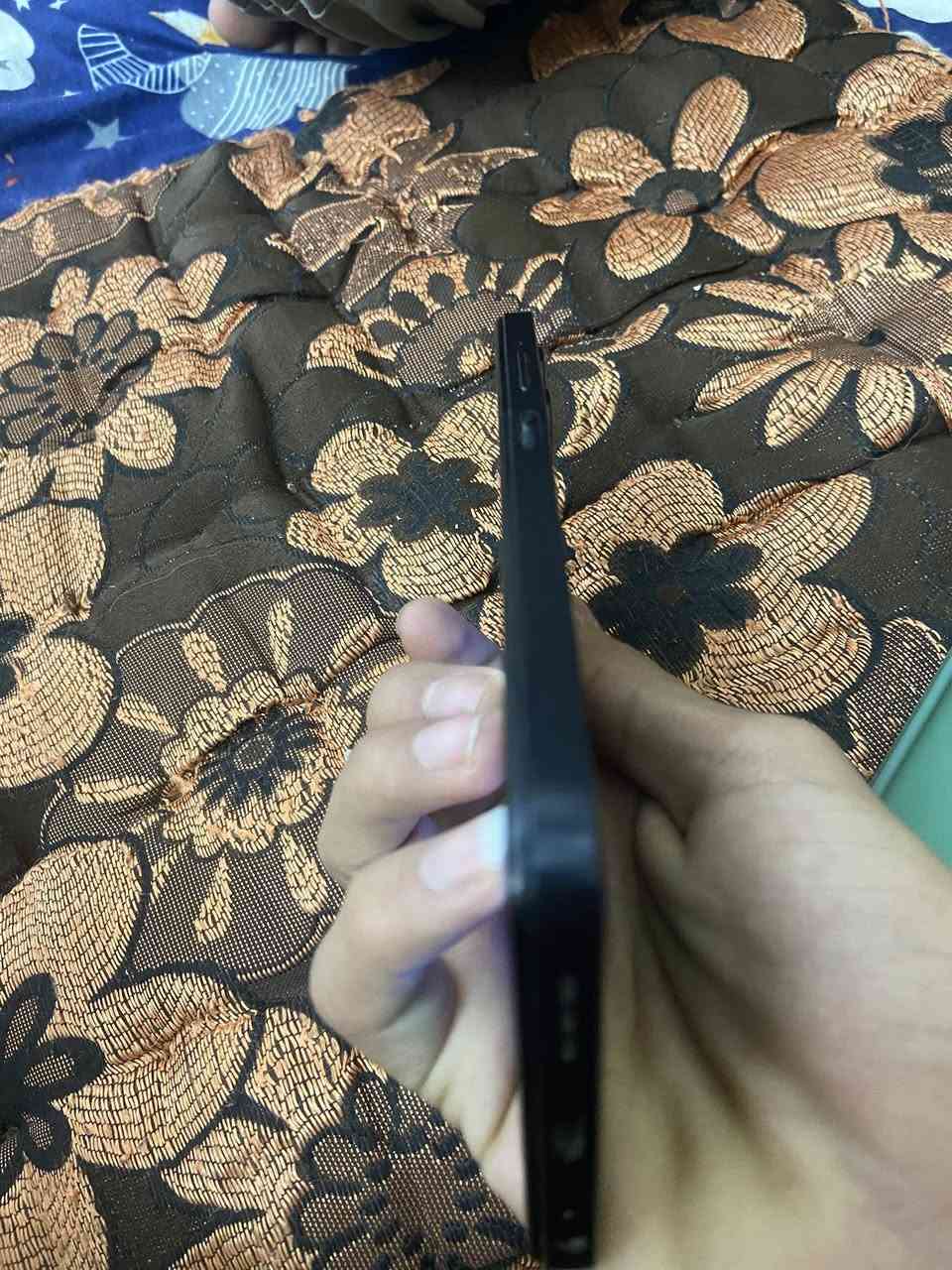 سلام عليكم للبيع 100 ذاكره 128 جديد ونضيف مابيه شي


**إذا كنت صاحب هذا الإعلان وتريد حذفه لأي سبب، رجاءا أرسل رسالة إلى الدعم الفني**