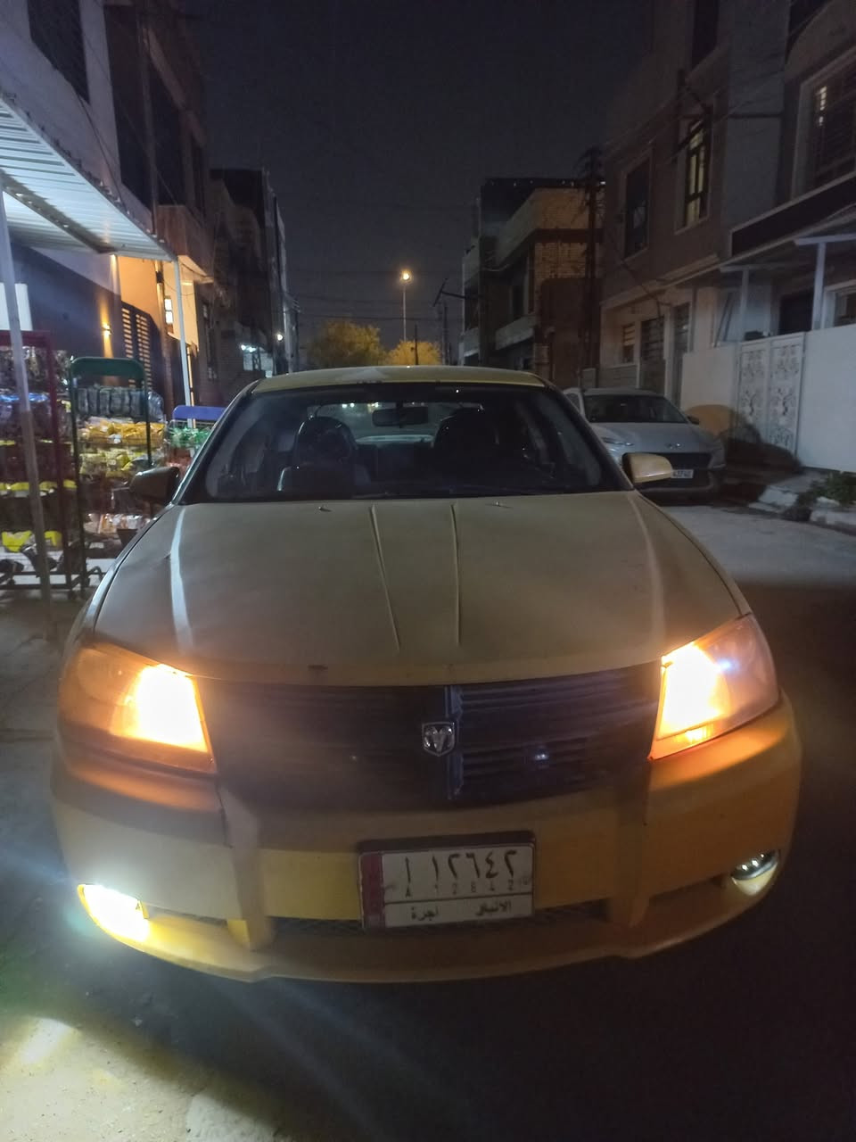 دوج افنجر موديل ٢٠٠٩ محرك ٢٤٠٠ لون اصفر تكسي بحالة جيدة ... للمزيد من المعلومات الاتصال على الرقم *********** السيد أدهم.
