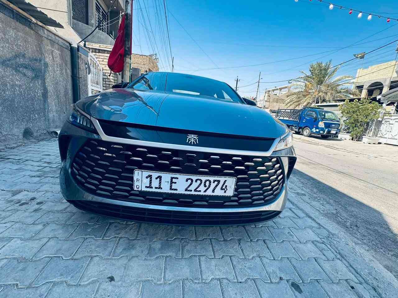 السلام عليكم 
بيوايدي كن بلاس موديل2025 رقم بغداد  تحويل مباشر لون رصاصي السياره ع وضع الشركه اني ماخذهه من الشركه ماشيه 12الف فقط كفاله صبغ او تبديل عده كم رصعه وشخوط بل دعاميه 
للبيع السعر 18او200 الف هواي مصروف عليهه ومرتبهه ما ناقصهه شي العنوان بغداد الشراي يتصل وكلشي اكو بل سوك /رقم الموبايل ***********
