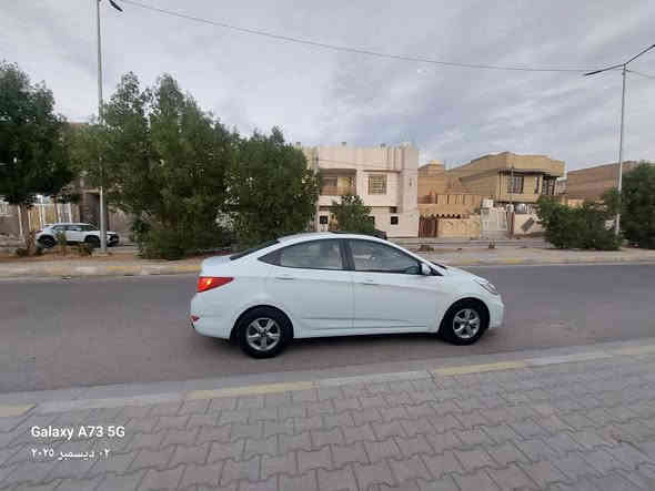 السلام عليكم اكسنت 2016 خليجي رقم بغداد الدولي الجديد سنويه وهزة وفحص كله جديد بسمي بيه فقط جاملغ الامامي مبدل بلادي والباقي مكفول شرط سيارة جديدة حيل مال جناي وجاهزة من كلشي مكينة كير حدادية تبريد كهربائيات كله كفالة شرط مكينة 1600 دوش المرغوب قطرتين فول موصفات فتحة سقف ويل كب شاشة كبيرة كامرة دوارة لد بلادي لايت عدسة اشاير بلمري تحكمات استيرن داخل صاج ٥ ويل كب سويجات عدد 2 دواخل لونين ملاحظة مكينة والكير مامفتوحات علا وضع الشركة شرط السعر 110 وبيه مجال للشراي الرقم ***********3\***********
