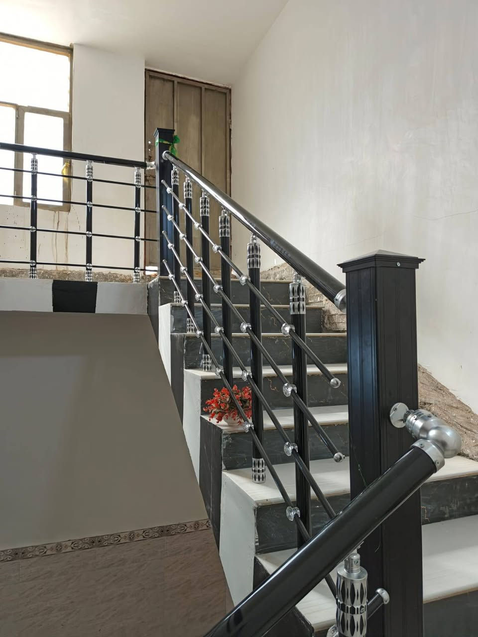 جزء من أعمال #معمل أحمد للالمنيوم الحديث وال PVC والمحجرات

لصنع كافة أنواع #الكاونترات و الشبابيك #والأبوابpvc والألمنيوم
وانواع المحجرات

العنوان #النجف الأشرف #المناذرة
للاستفسار مراسلة الصفحة او الاتصال *********** 

#شبابيك
#ابواب
#كاونتر
#المنيوم
#pvc
#معمل
#احمد
#النجف
#ابوصخير
