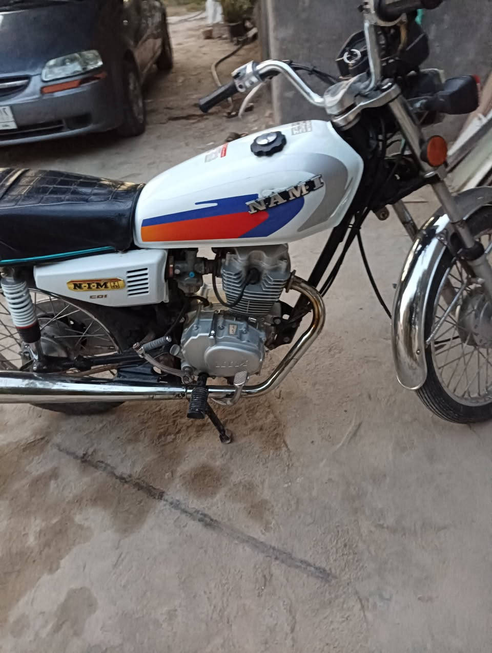 سلام عليكم دراجه للبيع نامه امتياز اوراق سكنر موديل 25محركه مفتوح تريد ترتيب بيع ومراوس ب500وببه مجال***********
