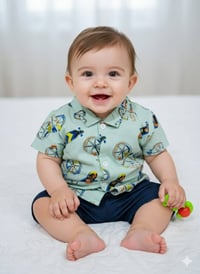 ملابس اطفال القماش راقي يلبس من عمر اشهر الى ١٤ سنه والاسعار ٥ الى ١٠ ...