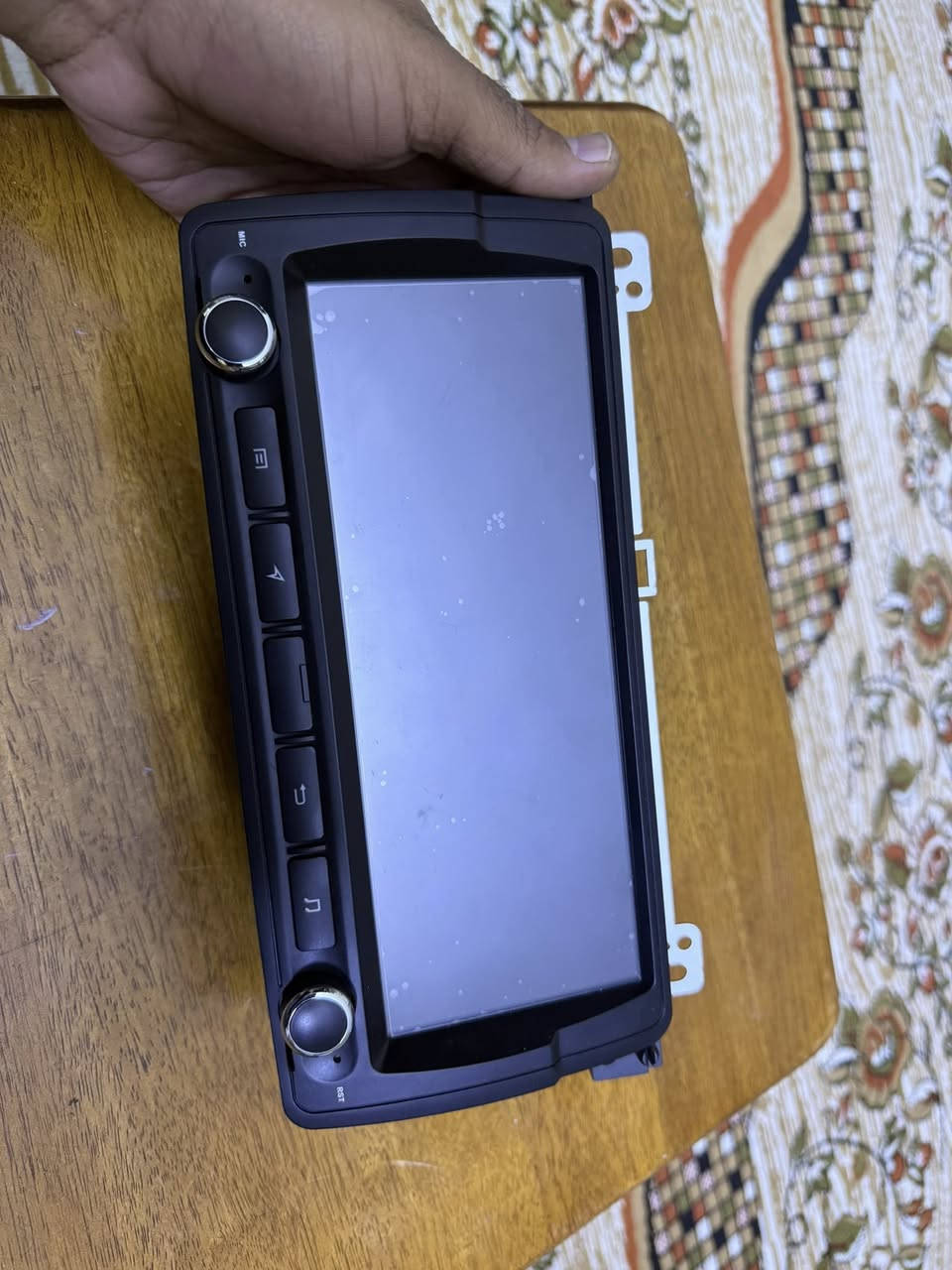 السلام عليكم شاشة bomw ترهم كاسح وصقر
وباقي موضح بالصورة E46 E36 x3 x5
شاشة فول اندرويد كار بلي كاملة مواصفات نفس ماموضح بالفديو يوتيوب وباقي برامج ويز وغيرة واصلية تكعد بلا نحوير ولا شي نفس فيشة السعر 200 وهذا رقمي غير متواجد على نت
***********
• تعديل
