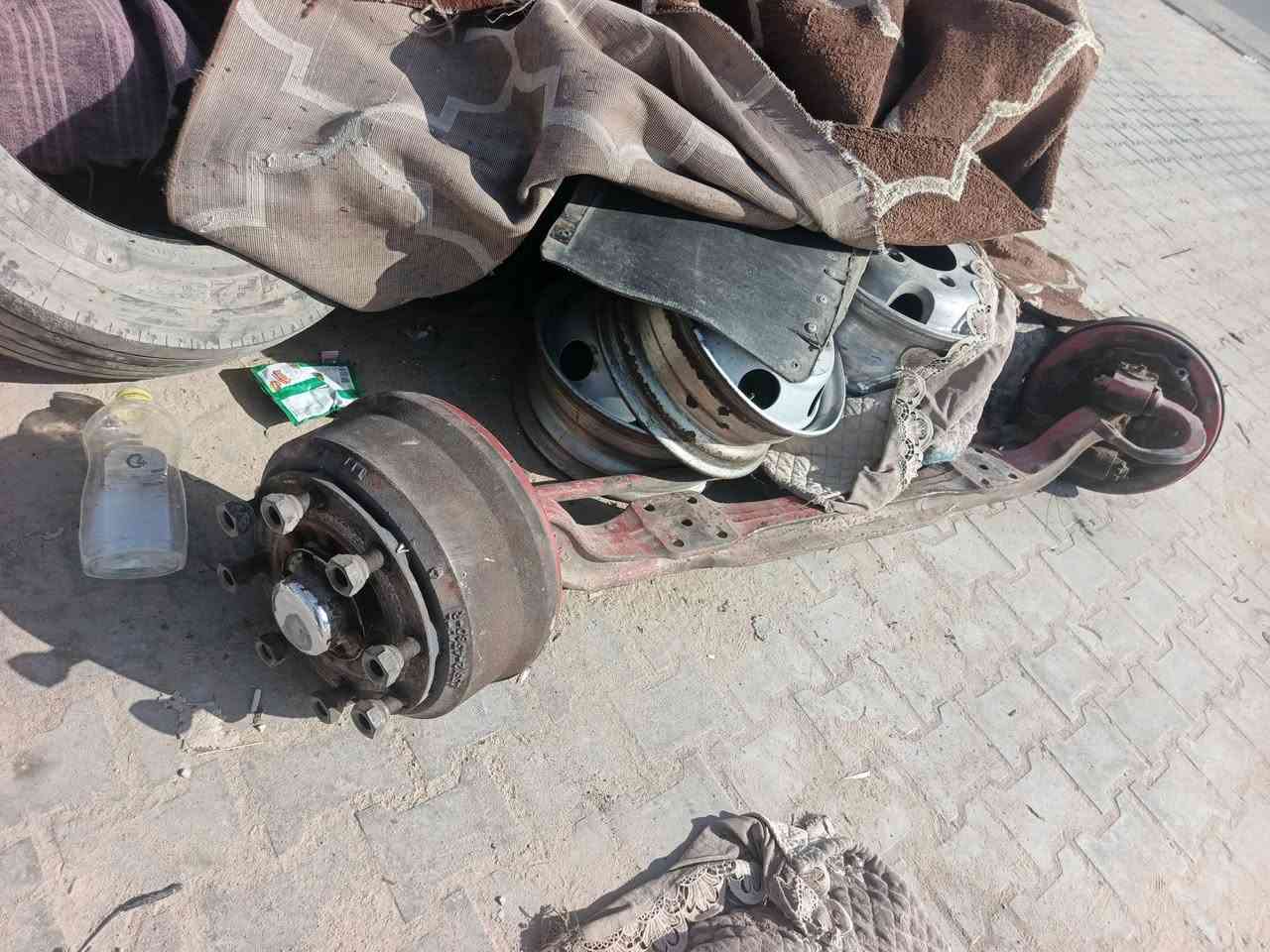 سلام عليكم مقدم مال أنكر البيع 8برغي نضيف طوسه وطبلات نضاف 
مكان النجف ‏‪***********‬‏
