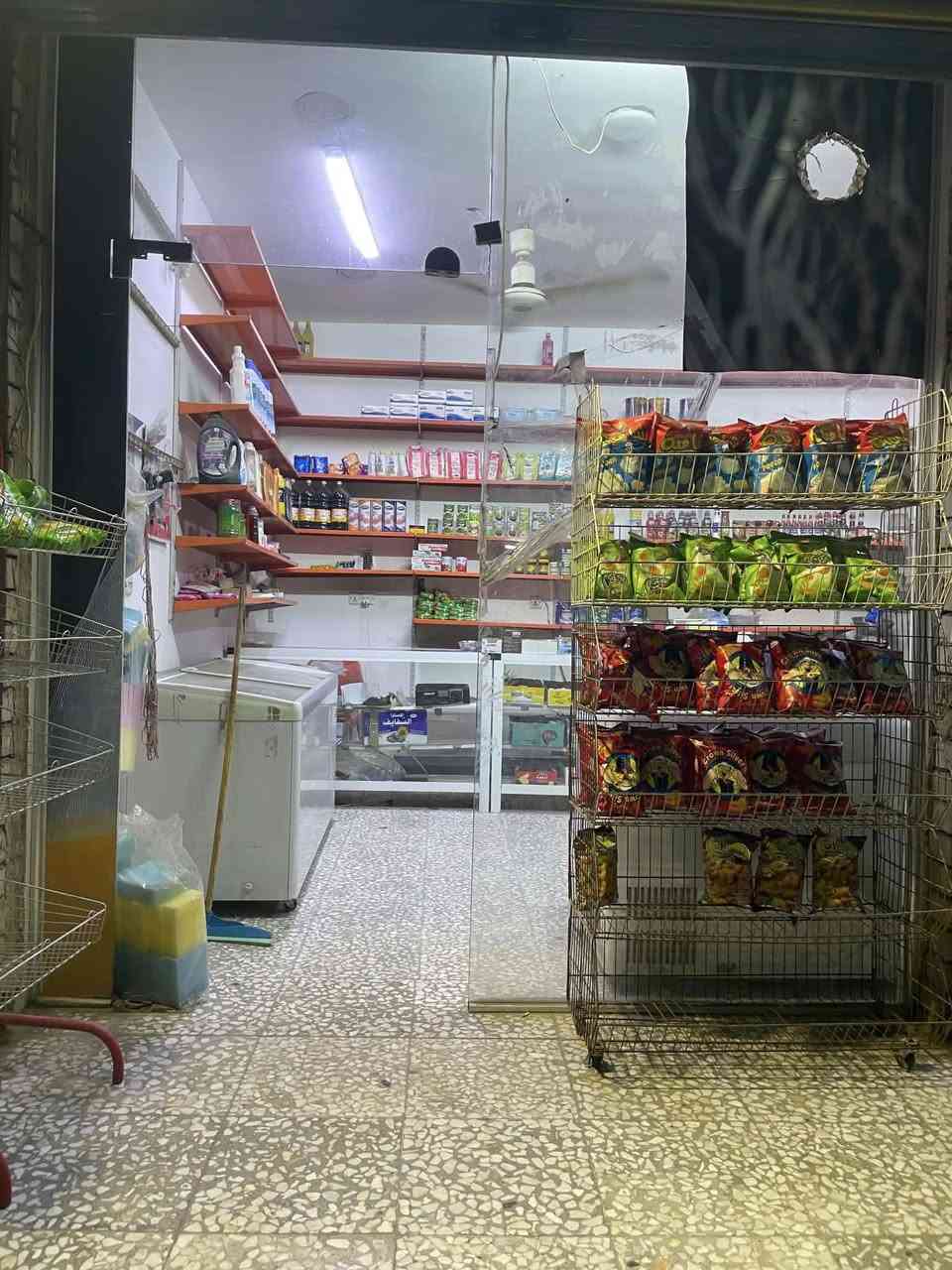 اسواق للبيع عبيدي رئاسه  خمس عارضات عموديه وحده للشركه واثنين سطحيهالسعر5 ملايين  اجار 200  الوارد من200 الى300  شراي خاص


**إذا كنت صاحب هذا الإعلان وتريد حذفه لأي سبب، رجاءا أرسل رسالة إلى الدعم الفني**