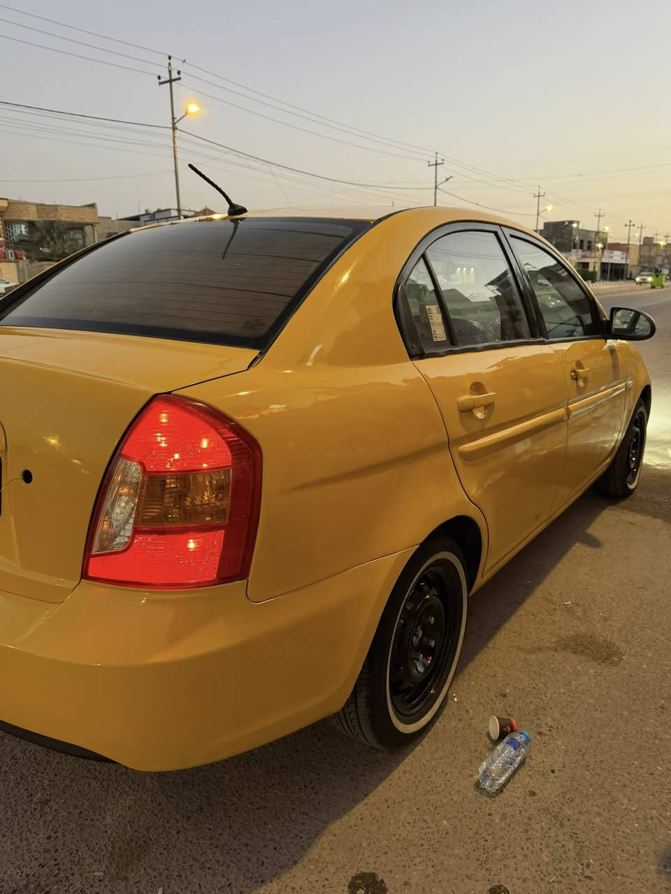 اكسنت 2010رقم جديد مصفره هيئه وغرامات بسمي كير محرك حداديه خير من الله سياره كفاله  ما عده بس البنيد مبدل مصبوغه جماليه 80وبيهه مجال حك الجيه 
***********
