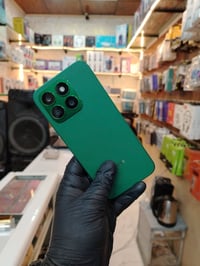 هونر X8B • ٥١٢ • كاميرا ١٠٨ ميجا