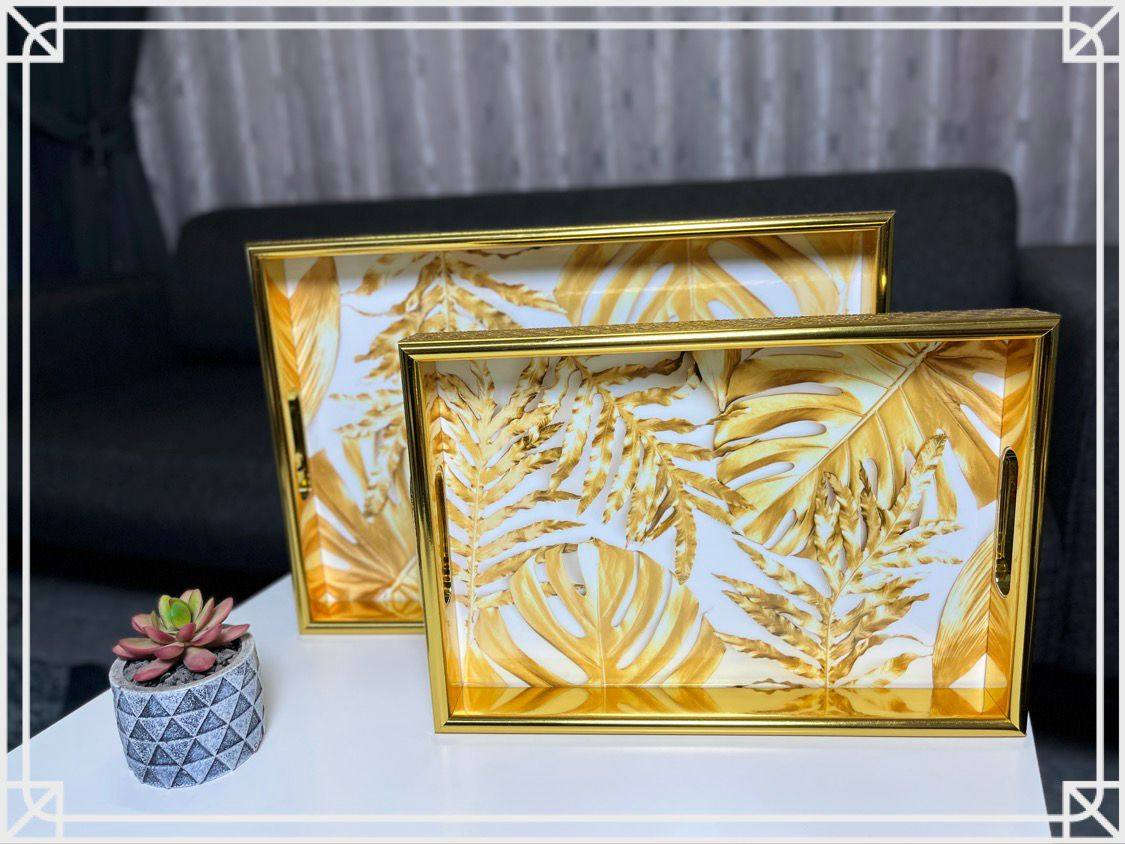 متوفر سيت صواني ستيل 3قطع سعره42الف مع التوصل متوفر بالون الذهبي وفضي مطعم بالذهبي.       والخشب السيت قطعتين سعره17 الف مع التوصيل للحجز واتساب***********
