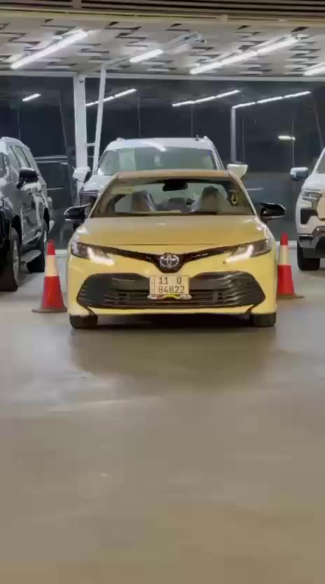 السلام عليكم 
كامري تكسي دبي 
موديل 2020 محدث 23
سياره le 
شاشه جبيره 
تحكم ستيرن 
سبايدر بريك بصمه 
اوتو هولد 
نضام سبورت
نضام نورمل 
غلفه بيجي جلد سياره مكينه كير بطاريات جديد وعلا يدي
صدر تايرات وياله مازدات بطاين كله جديد 
السياره بسم ولد ابن عمي تحويل او وكاله اني حاضر
السياره بيه صبغ بدون ضربه وبدون معجون فقط اكو معجون بجاملغ الامامي شي بسيط قماره تكم لغود شواصي حوض كله مكفول  
ملاحضه السياره بيه نواقص بسيطه بيه الدبلات تعبانه والدعاميات مو حلوه 

مكاني بغداد قرب جزيره بغداد السياحيه 
السعر 134 وبيه مجال قليل 
الاستفسار ***********

أدمن وافق
