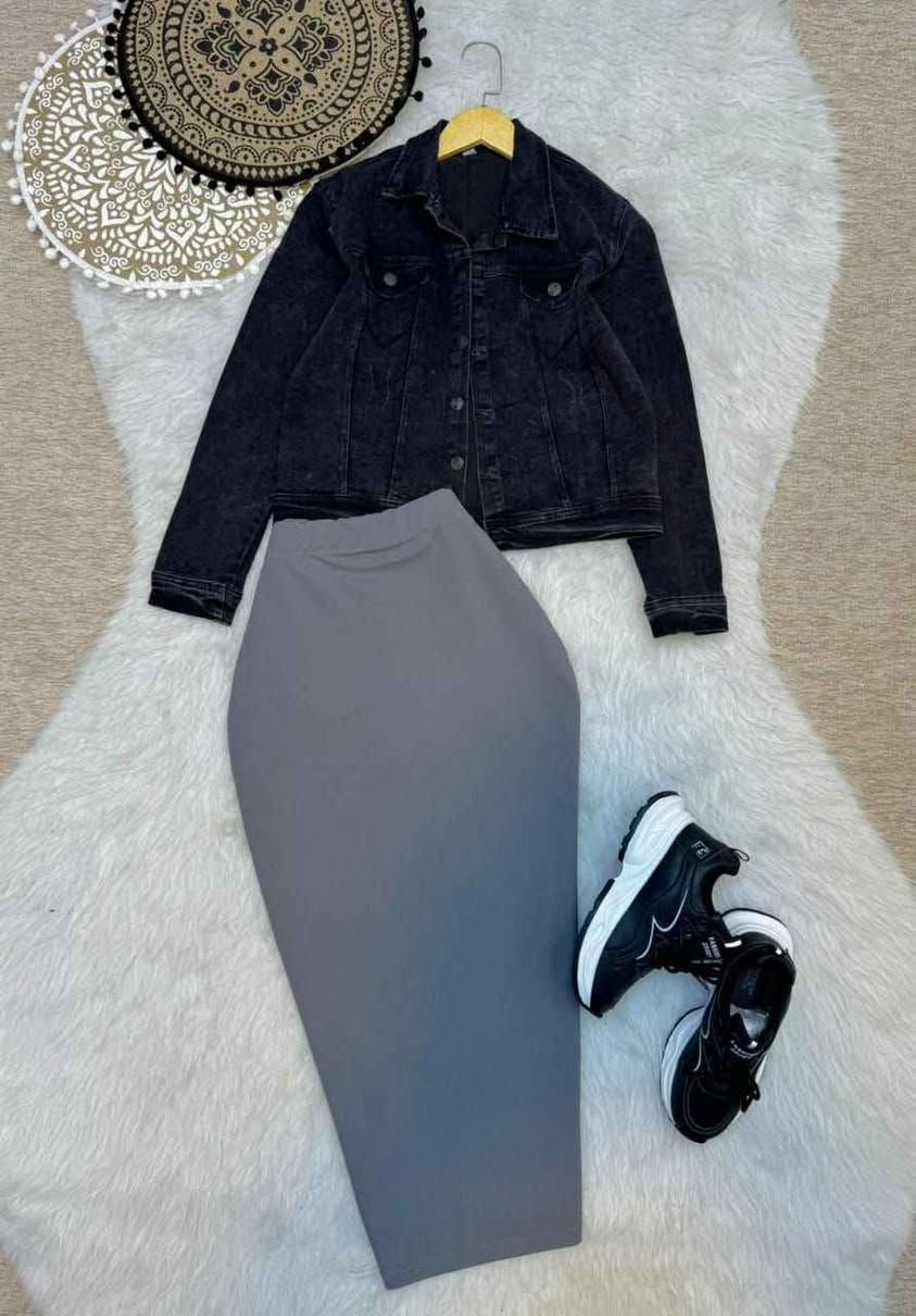 سترة مع تنورة 
خامة جينز & سكوبة
38-40-42-44-46 البصرة, العراق


**إذا كنت صاحب هذا الإعلان وتريد حذفه لأي سبب، رجاءا أرسل رسالة إلى الدعم الفني**