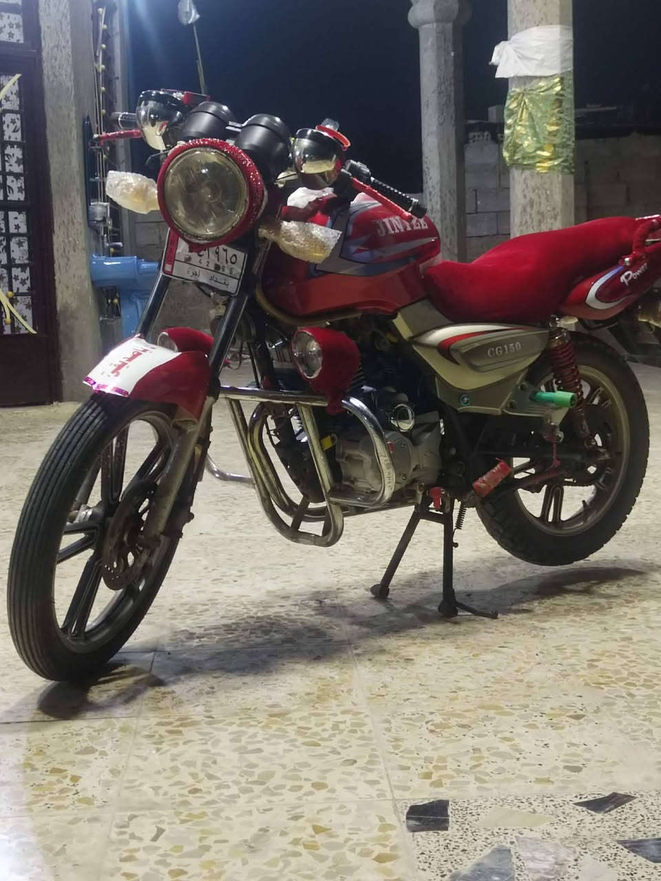 سلام عليكم دراجه جني واي 
٢٠١٤ اوراق اصولي مكفوله السعر 
650وبيهه مجال مكلف بل نشر رقم الولد ***********
ما جاوب خاص
