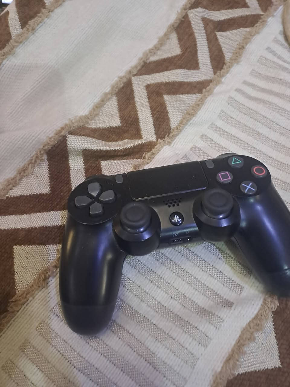 جهاز  بلي ستيشن فور مهكر نظام ١٢ ما مفتوح  لوك ستيكر  .
Gta 5

Fc26

 الكوابيس الصغيرة /  2
ايلدن رنك / 

بلود بورن
 السعر. ٤٢٥ وبيه مجال

*********** نجف حي السلام
