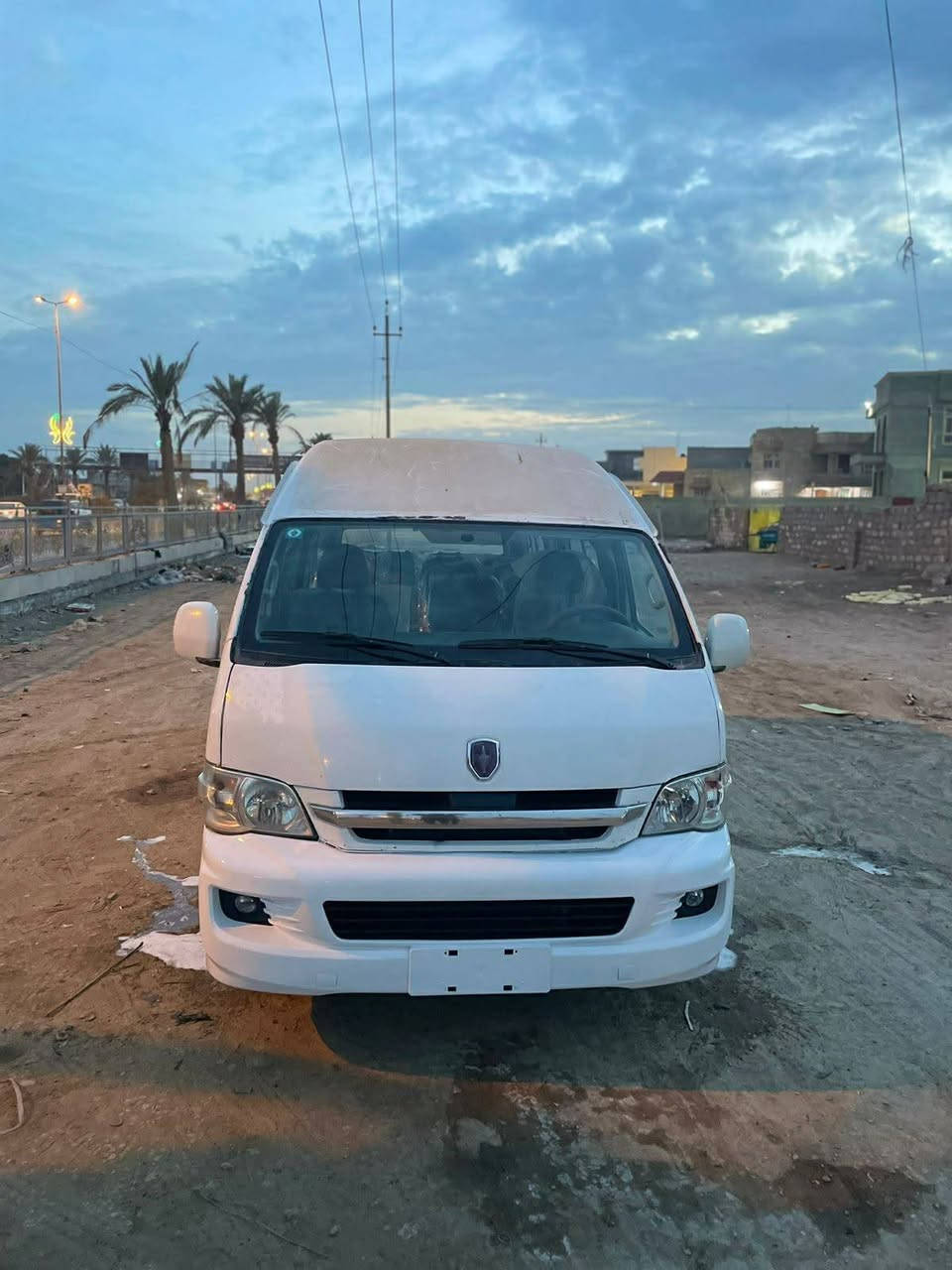 جنبي ١٥ رقم بغداد بأاسمي مكينه وكير وأكسن مكفولات تخم تاير تبريد دوشمه السياره جاهزه كبل للشارع معمره اخياسات مكان السياره بغداد المحموديه السياره ب ١٣٥ وبيه مجال حك الجيه للاستفسار الاتصال ع ***********. ***********
