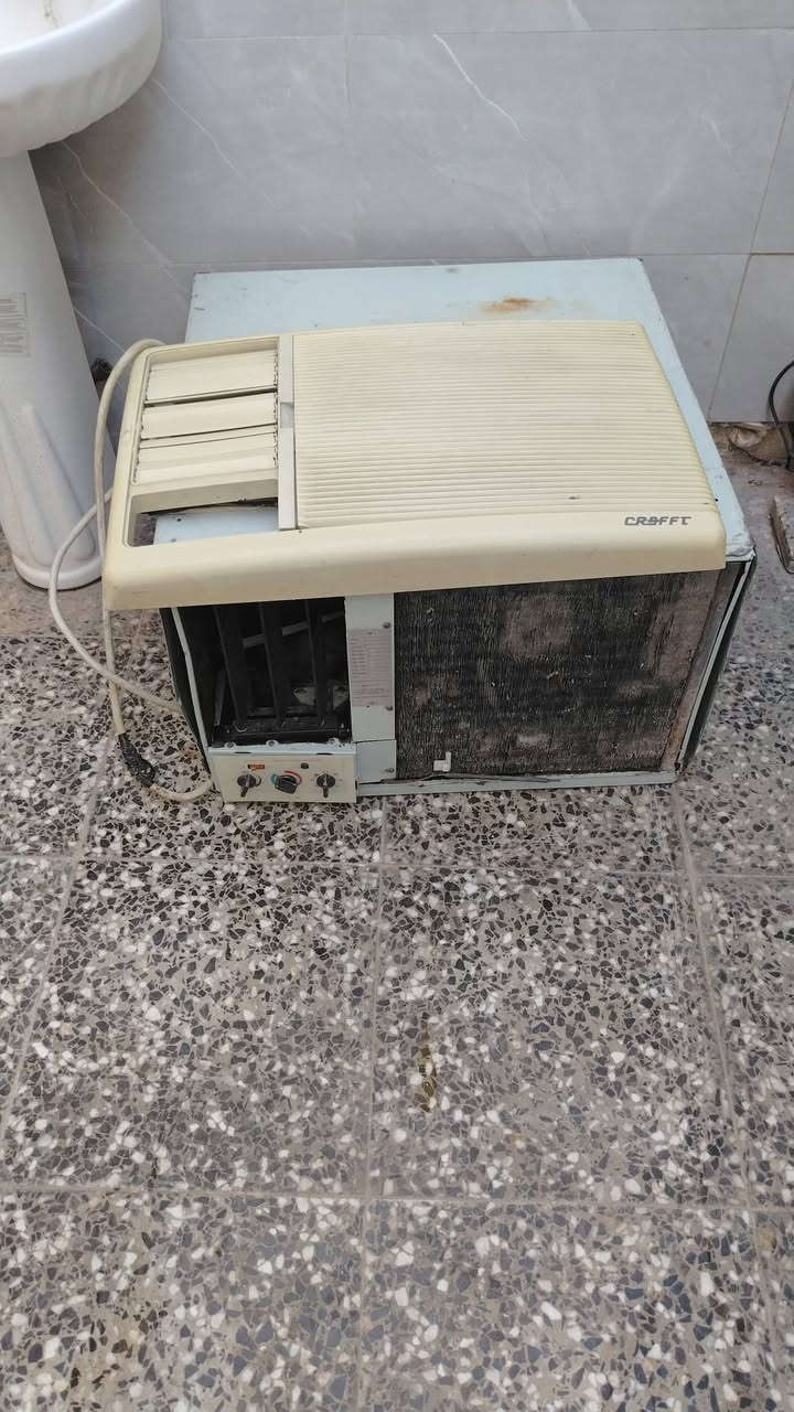 مكيف ٢ طن بلاد كمبريسر الأصلي شركه العيسى حار بارد
شغال وضمان بيه سعره ٢٥٠
***********
