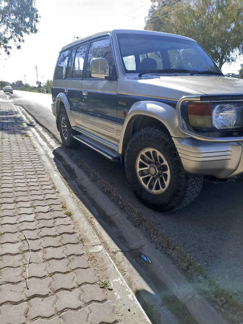 مكفول من ضربه و صبغ محرك 3000_6سلندر موديل ١٩٩٢ كير توماتيك فول مواصفات مشروع وطني شرط تحويل كوبون بنزين موجود سياره جاهزه بدون نواقص سنويه جديد ليحد ٢٠٣٠ فقط بيع بدون مراوسه ***********....*********** مكان سيارا كركوك سعر ٦٨ مجال بسيط٠٠٠باجيرو دبل اكسل كير تماتيك ٦بستون مكينه ٣٠٠٠ بي صبغ بي ليدراو كير تماتيك فول مواصفات بشرت تحويل سنوي نويه تا ٢٠٣٠ كوبون بنزين هيه بناوي خومانه سعر ٦٨ومجال كم  شوين كركوك جوابي كومينت نادموه له كل ريز كركوك, العراق
