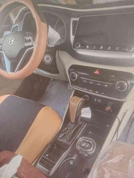 توسان خلجي 2018بيها مكانات صبغ اثر مشاجرة ابيع صبغ عام مكفوله من الكلبة والضربه رقم دولي باسمي كير مكينه المرغوب السنويه لل 30 /2000 دوش  السعر 162 وبيها مجال او مراوس بسورنتو***********
