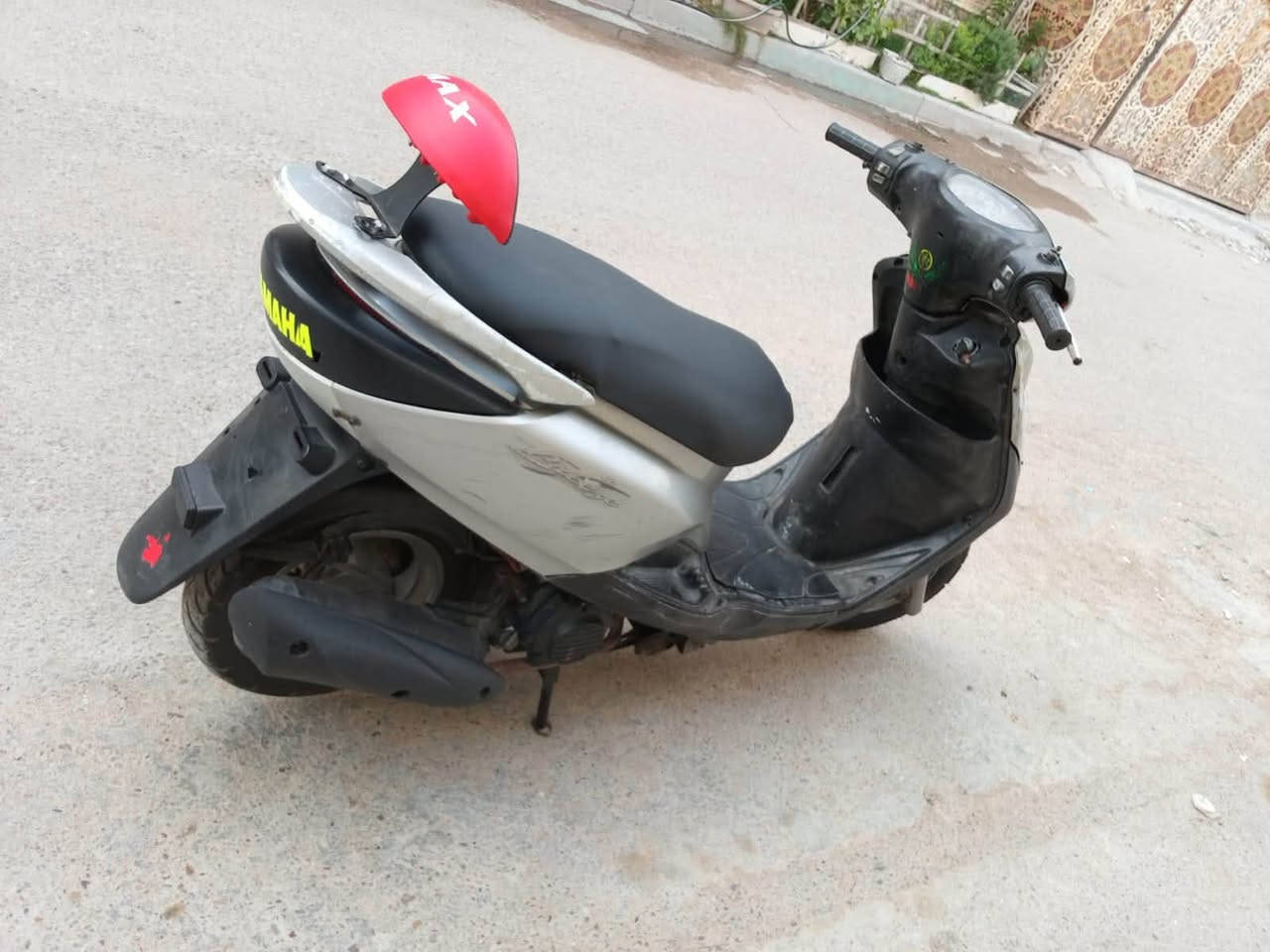 سلام عليكم
دراجه بريز نضيفه بمعنه الكلمه  
شغاله سلف هندر بكل وقت 
بيهه نواصق قليله كهرباء بس
قايش جديد كلجلت جدد 
تايرات زوج جدد
بيهه سستهم جديد 
سعره 450 قفل 🔒
مكاني البلديات /هاتف ***********
