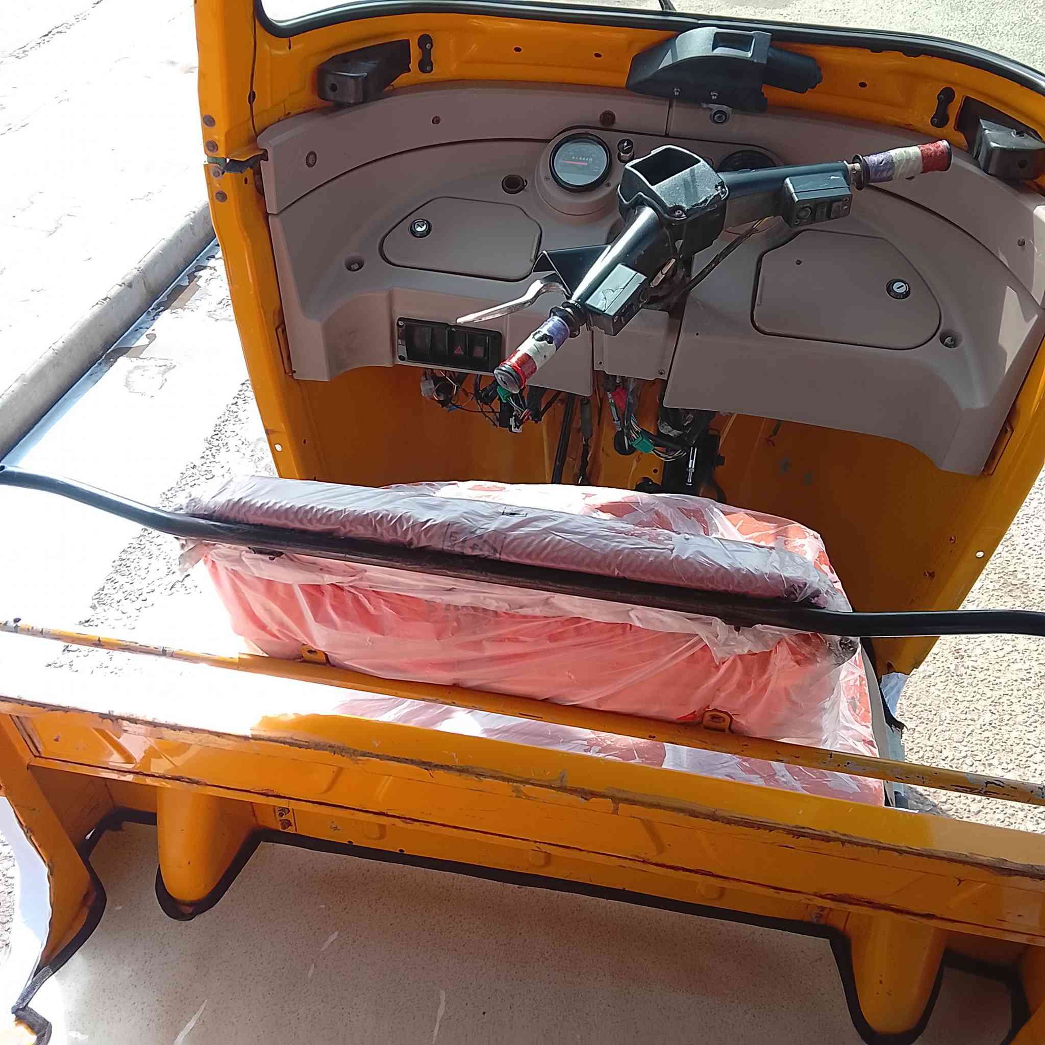 سلام عليكم تكتك لبيع 20 شهر 9 يم 7 بيه صفحه معمره تواير جدد كبل تطلع لشارع ربع ما ذب عليه جديده بكاني ميسان ابو رمانه سعر 5600 بيه مجال قليل تفاصيل داخل منشور ***********
