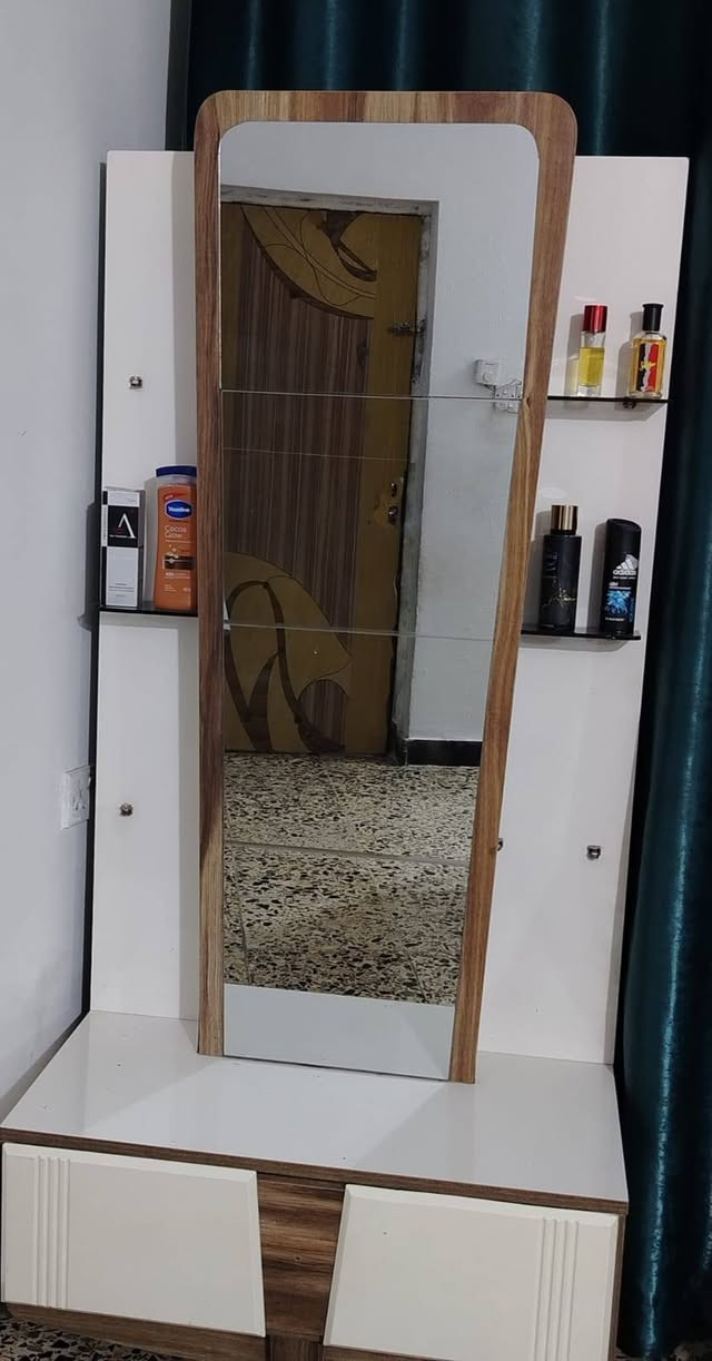 غرفة نوم تركي نضيفة كاملة 
السعر 350 المكان دورة


**إذا كنت صاحب هذا الإعلان وتريد حذفه لأي سبب، رجاءا أرسل رسالة إلى الدعم الفني**